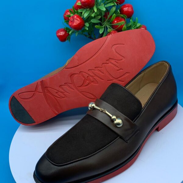 CHAUSSURE LOUBOUTIN