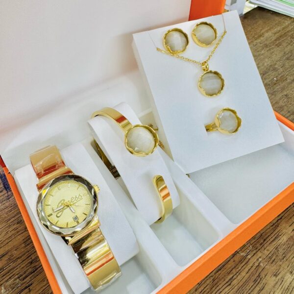 Ensemble Bijoux Guess