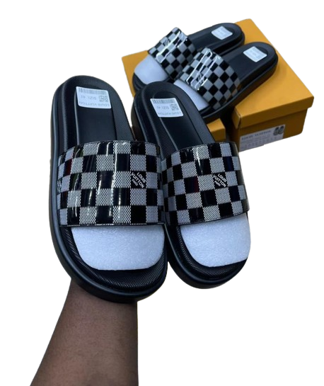 Louis Vuitton- Slides
