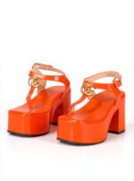 Talons hauts à bouts ouverts